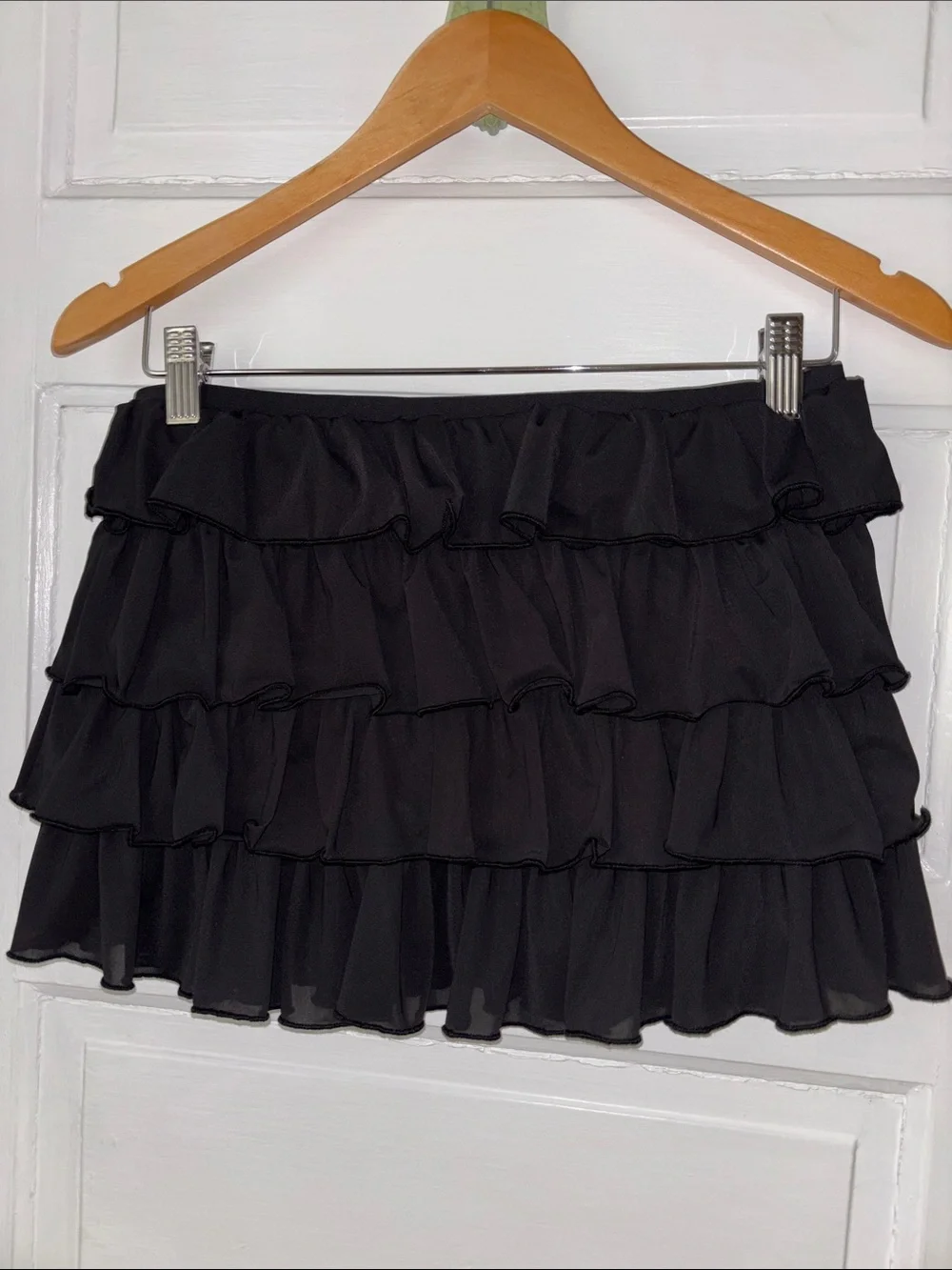 OUT FROM UNDER CAMMY RUFFLED MICRO SKORT